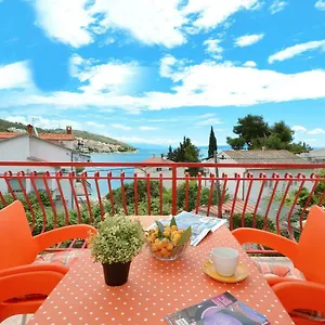  Apartment House Juretic - 50 M From The Kroatien